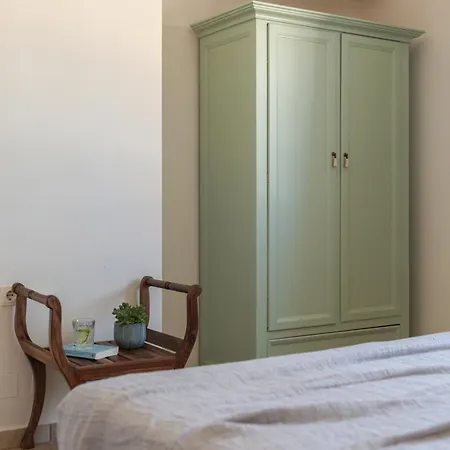 Lejlighedshotel Erietta 4*