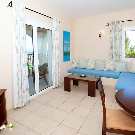 Erietta Apartahotel