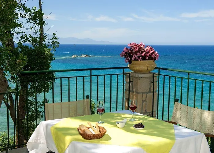 Aparthotel Erietta 4*