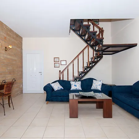 Erietta Apart-hotel 4*