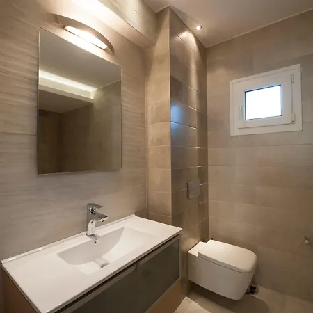 Apart-hotel Erietta 4*