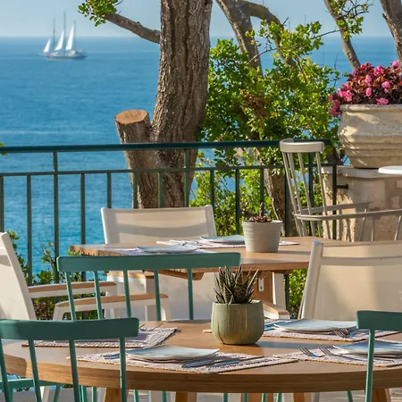Aparthotel Erietta 4*