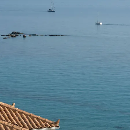 Apart-hotel Erietta